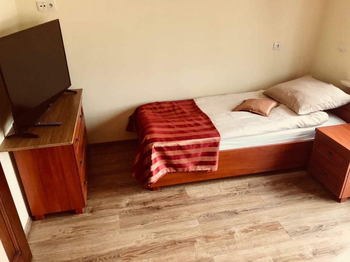 Pensjonat Nad Struga Daire Stryków Dış mekan fotoğraf